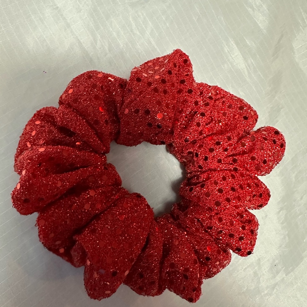 Scrunchie - Picture 10 of 10